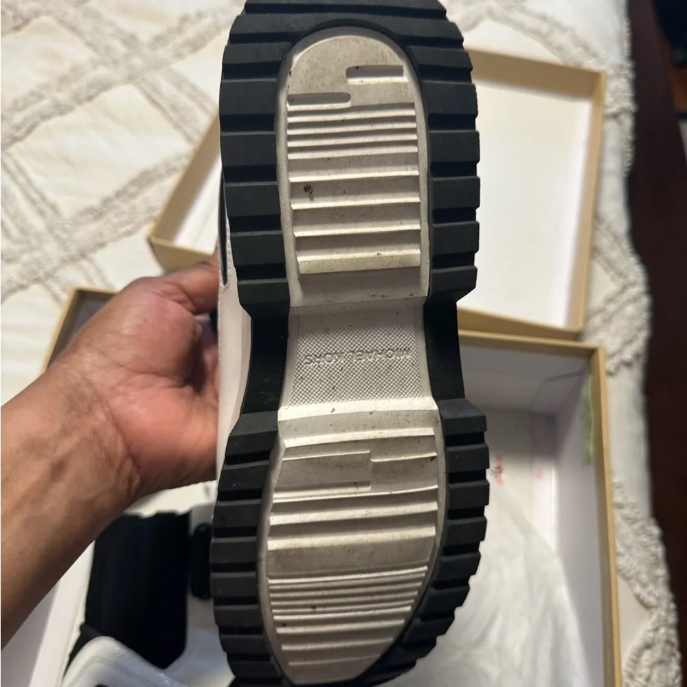 Michael Kors sneaker very comfortable - Picture 3 of 4